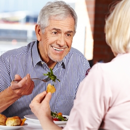 Repas de pensionnés  à Bernay le 04 décembre 2025