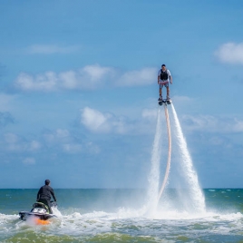 Flyboard et bouée tractée