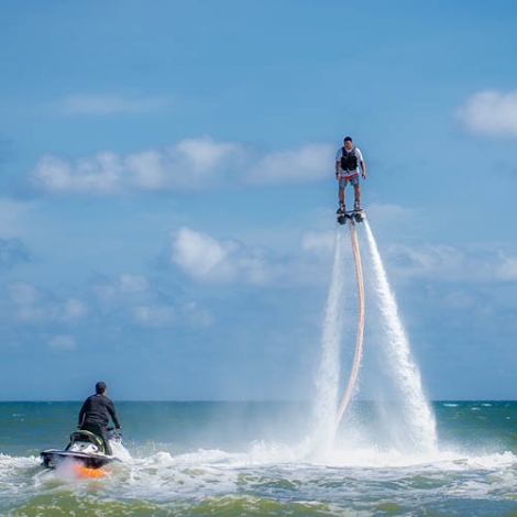 Flyboard et bouée tractée